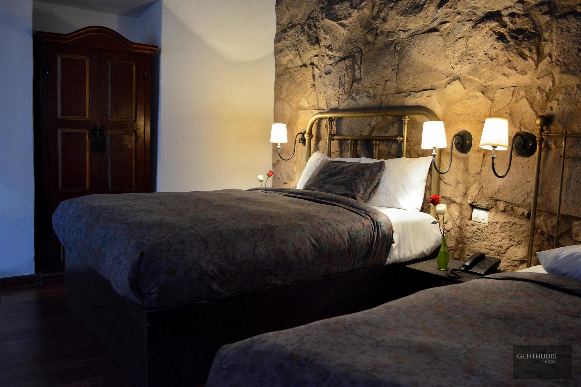 Gertrudis Hotel มอเรเลีย ภายนอก รูปภาพ